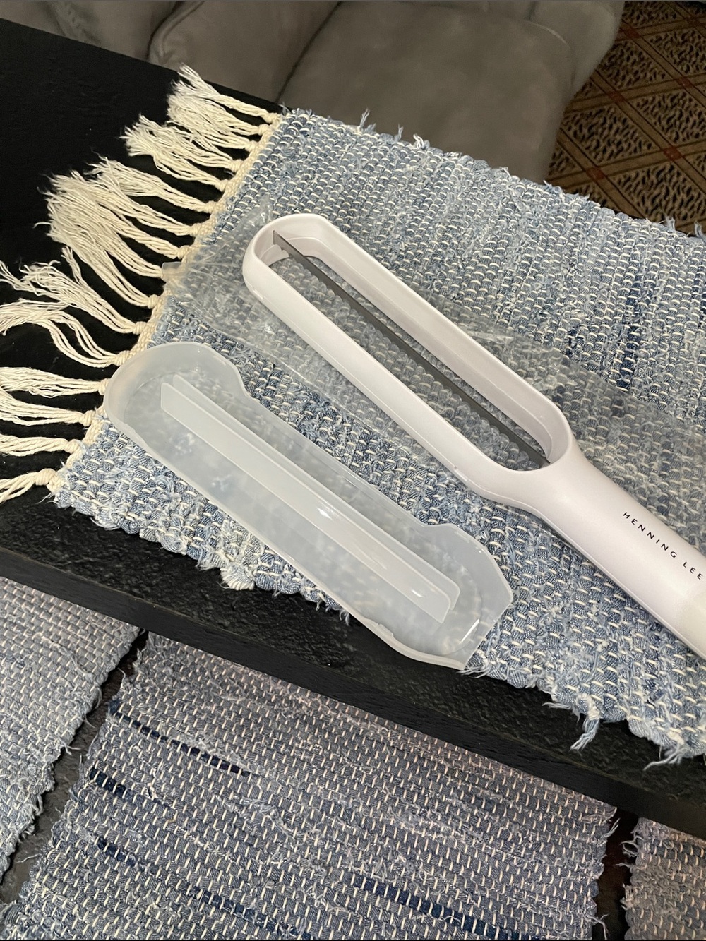 Henning Lee Bread Slicer with protective cover. New - Picture 4 of 5